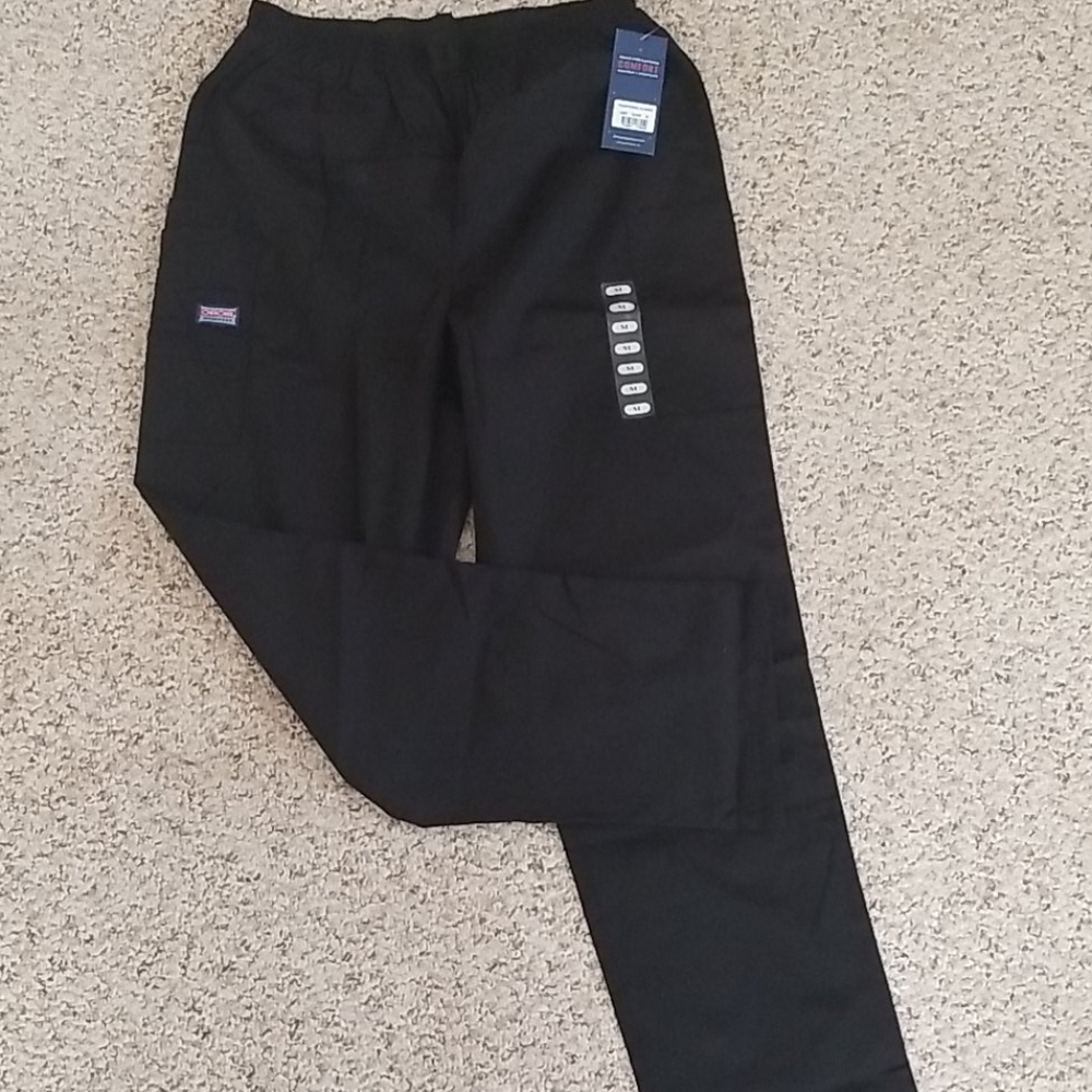 NWT Black Cherokee Scrub Pants size Med.